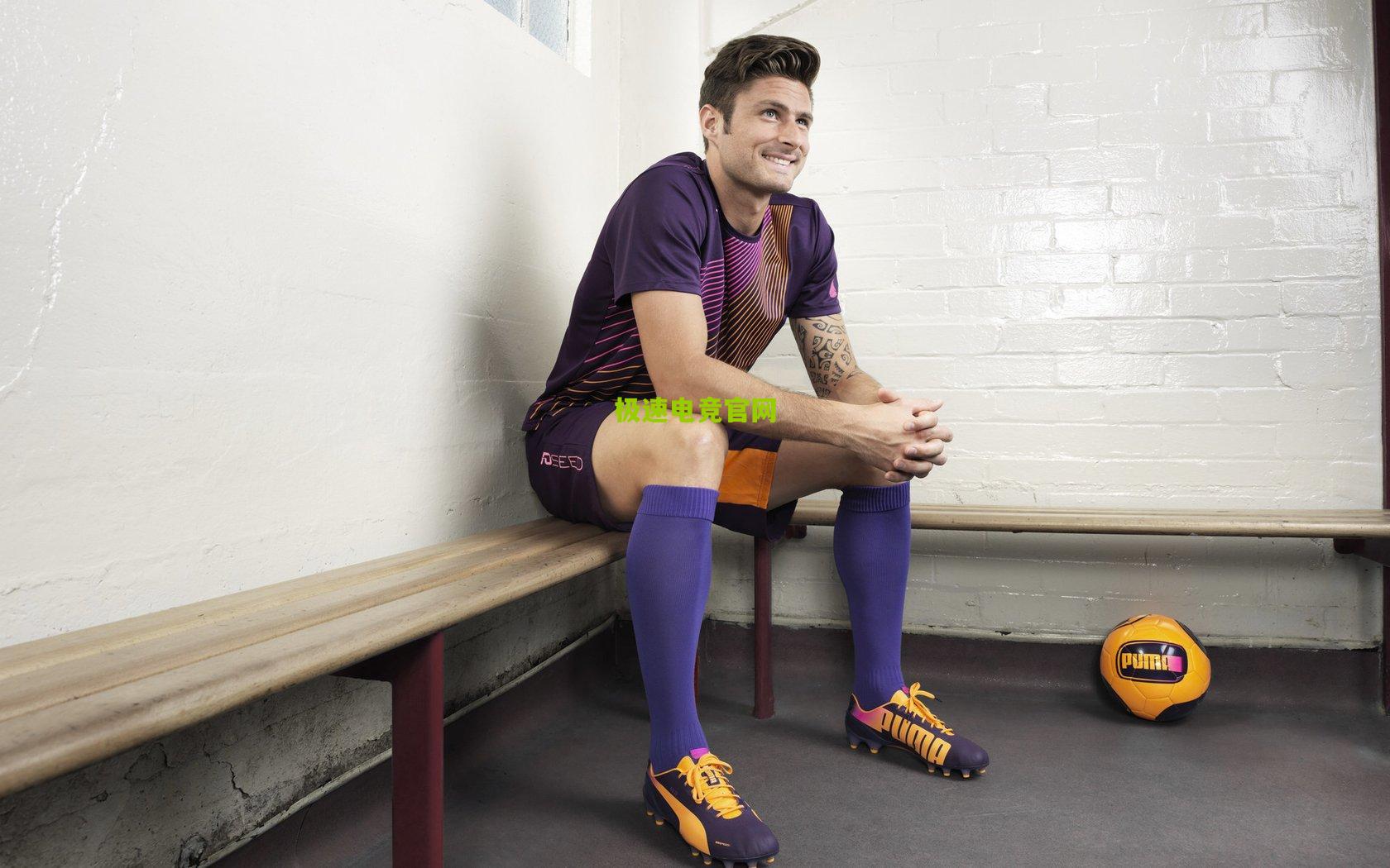 巴黎门神终定音？斯基拉曝多纳鲁马今日体检 天价年薪或重塑足坛薪资格局