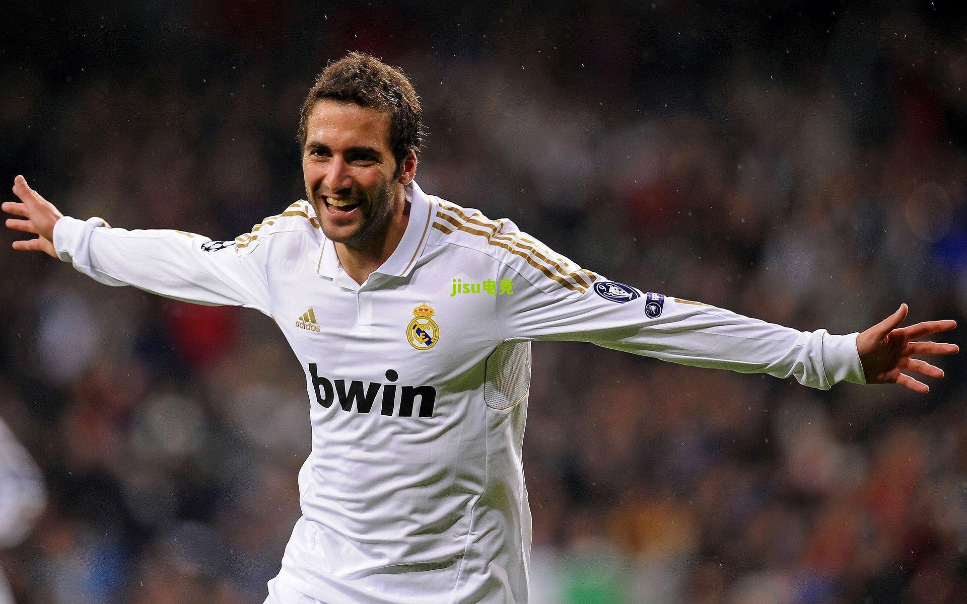 敢梦 敢荣耀丨快问快答，球场上的软妹子了解一下？